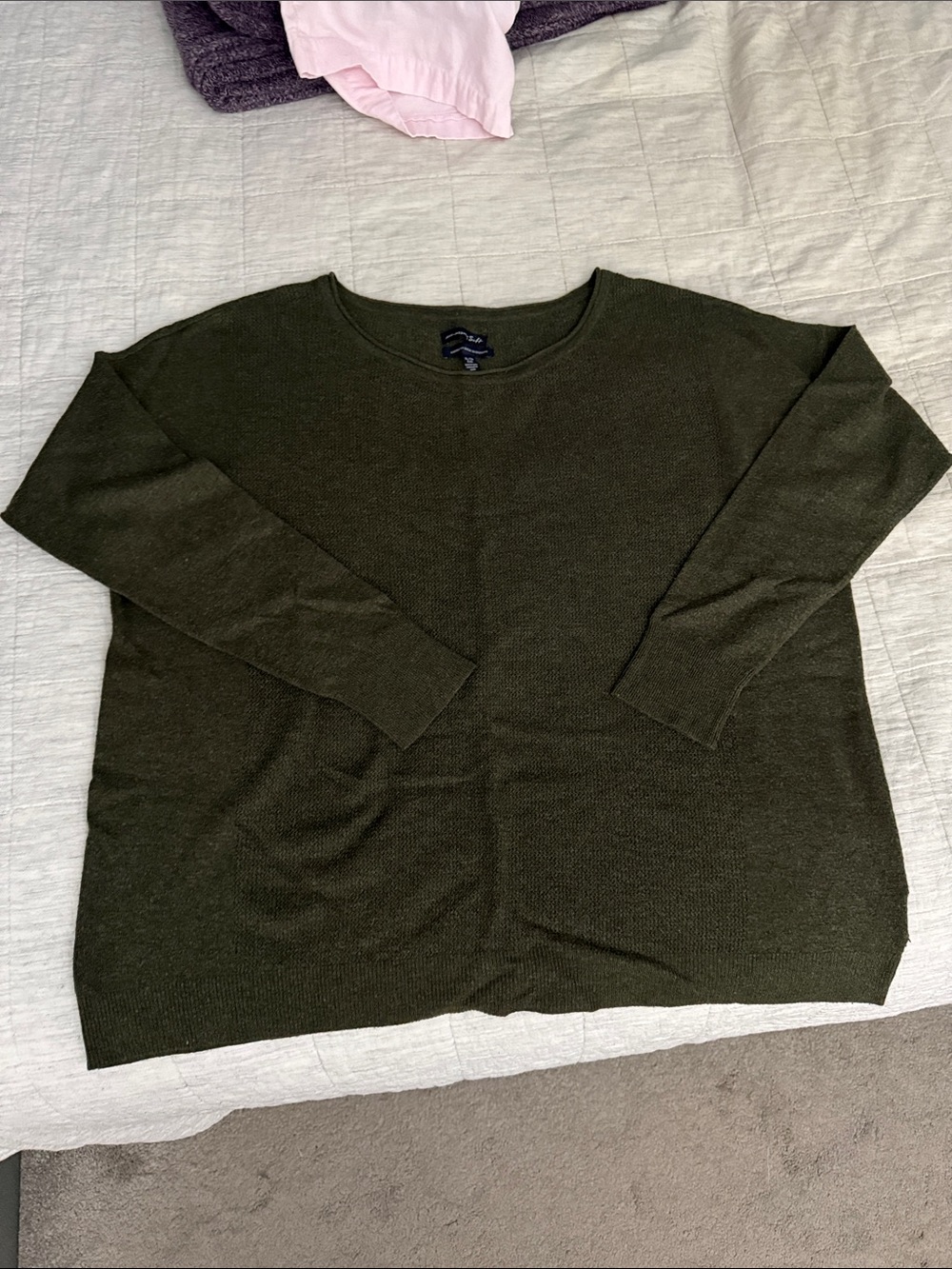 American Eagle Sweater